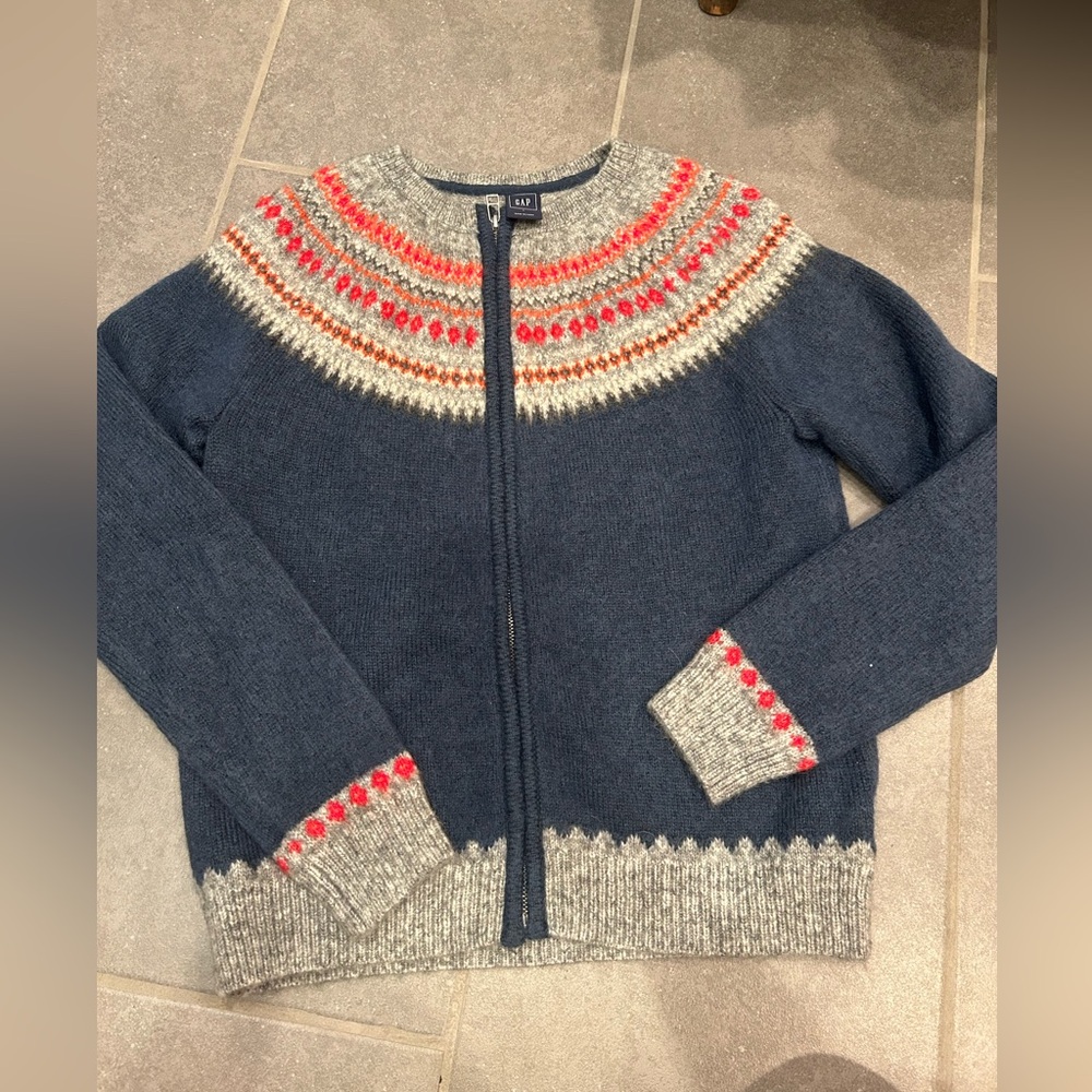 GAP Navy and Gray Crew Neck Sweater